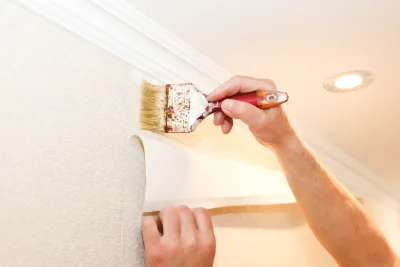 Pose de papier peint à Puisenval — revêtements muraux et toiles de verre